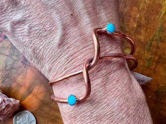 Native American Handmade by Yolanda Skeets- Copper & Turquoise Cuff Sz 6.5