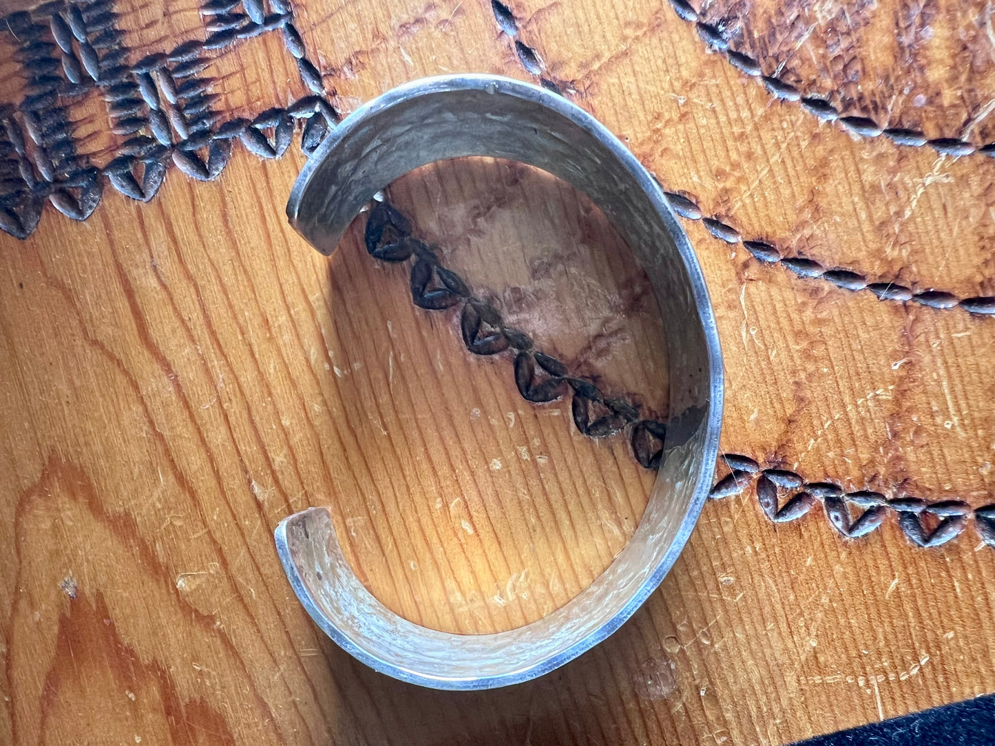 Vintage Native American Handmade Sterling Stamped Design Cuff Sz 7 1/4”