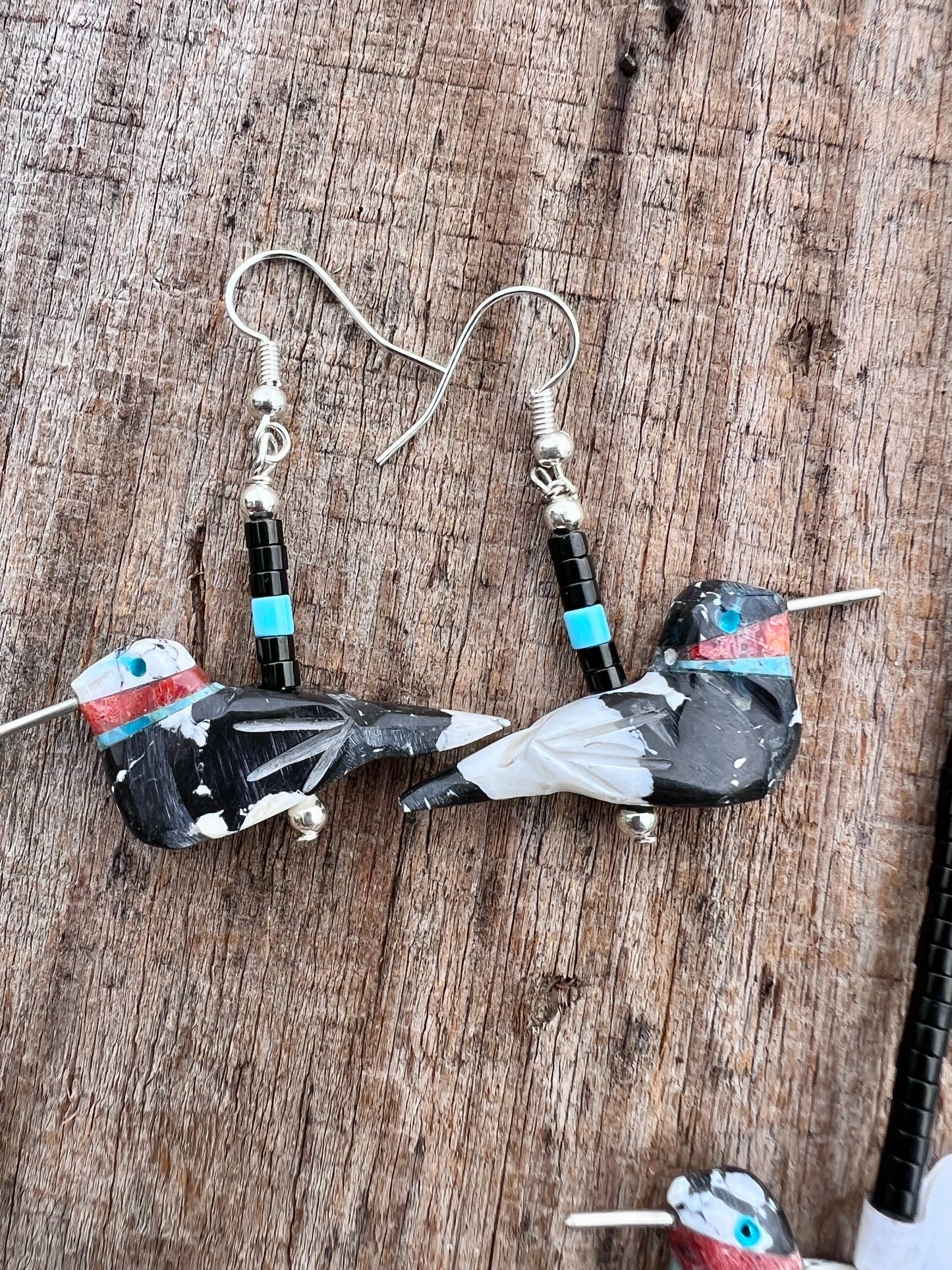 Matthew Mitchell Handmade White Buffalo Humming Bird Fetish Earrings & Necklace 25β