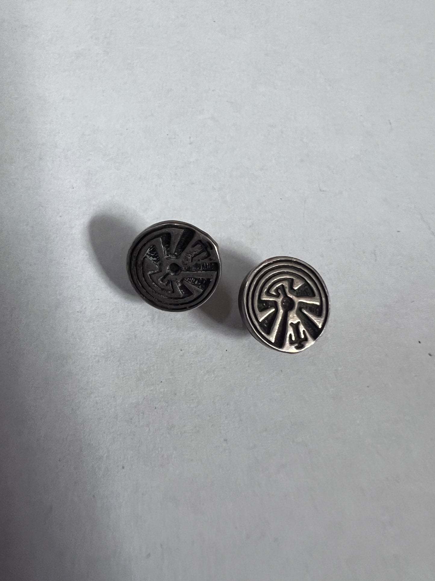 Vintage Sterlibg Man-in-the -maze Post Stud Earrings 9.5mm