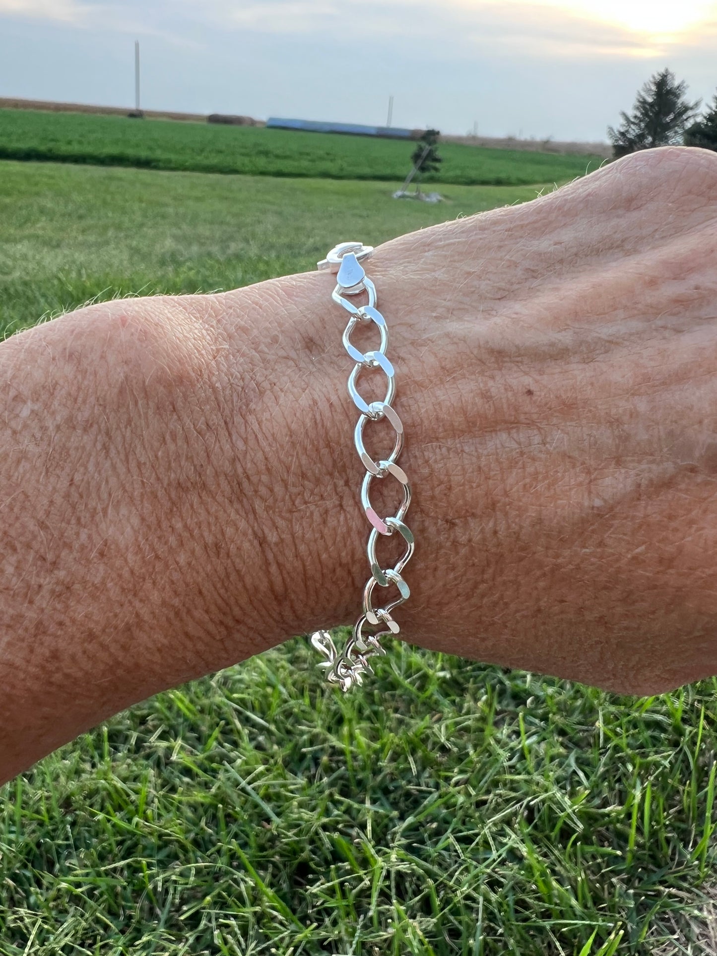 Sterling Silver (made in Italy) High-shine Link Bracelet Sz 7.5”
