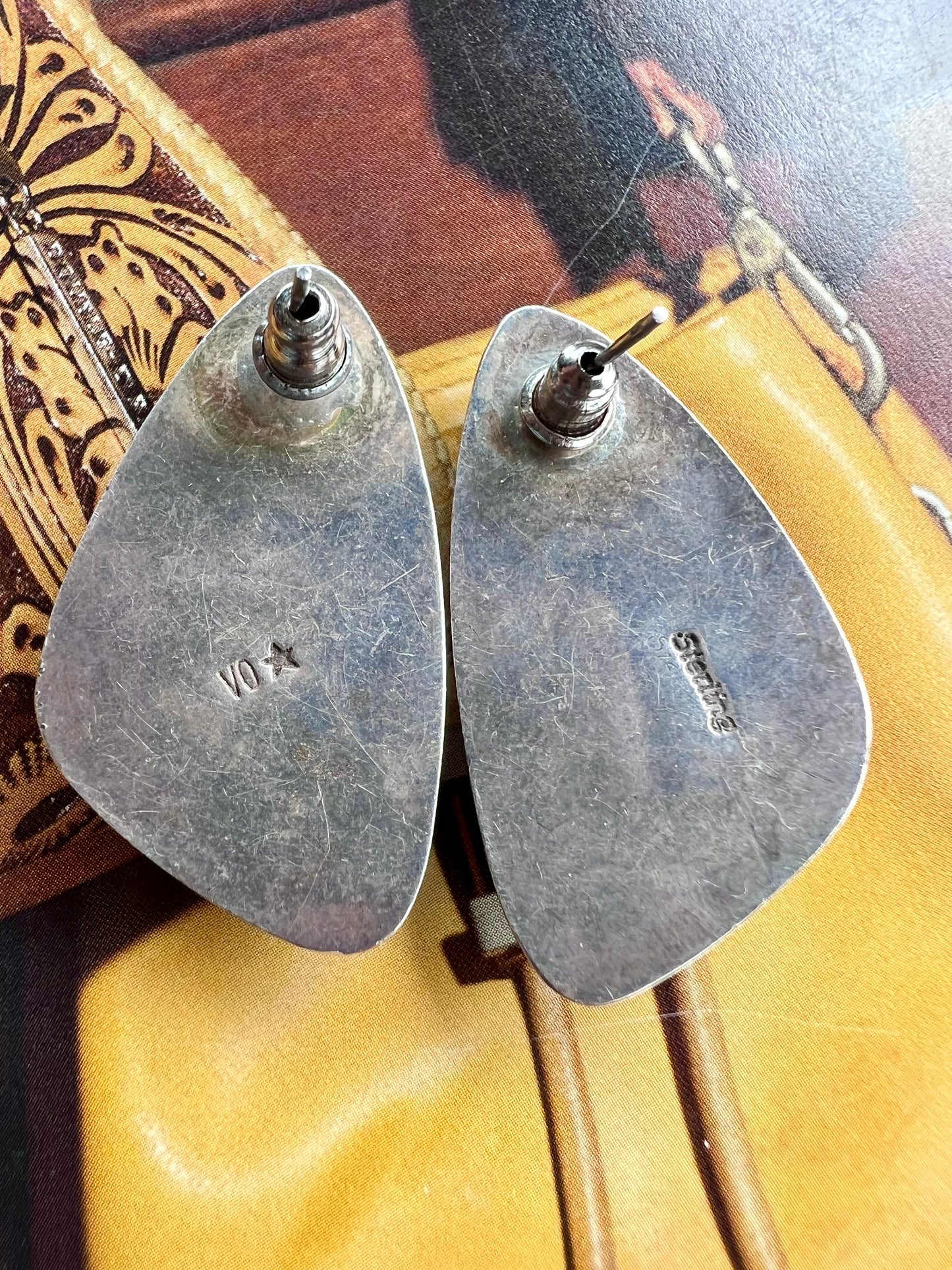 Vintage Native Navajo Handmade Sterling & Black Onyx Post Earrings Sz 1.5β