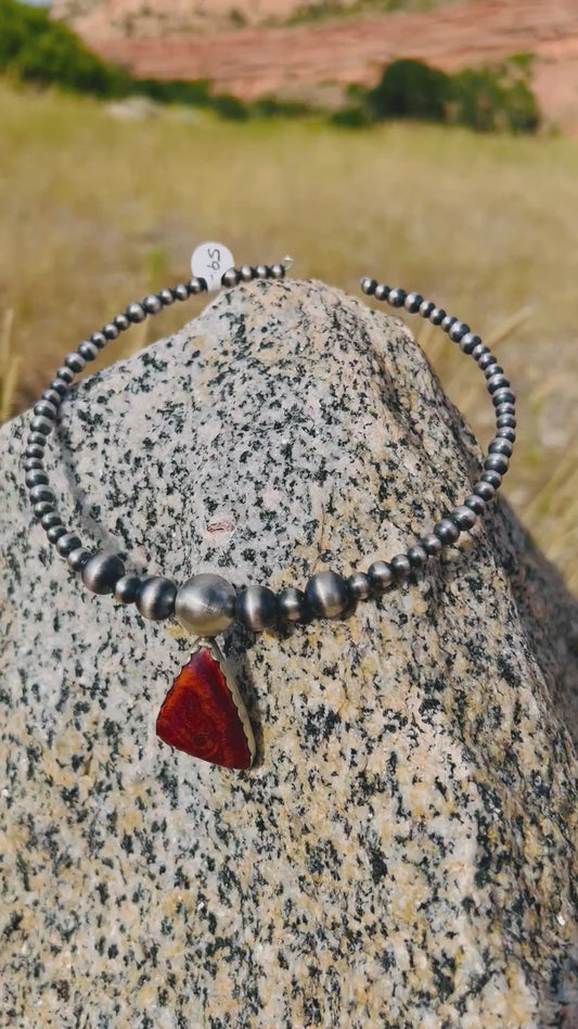 Native American Handmade by Darrin Livingston- Sterling Sunset Spiny Oyster Pendant on 14β Memory Wire Choker Necklace