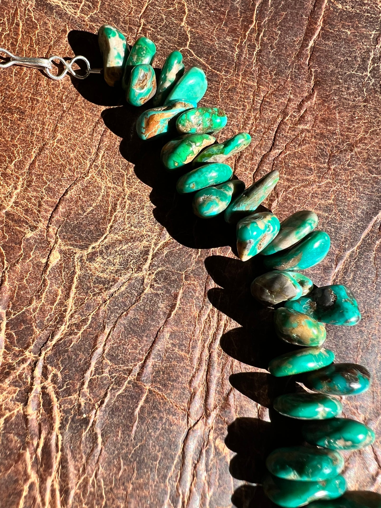 Fox Turquoise Tab Bead Necklace 17”