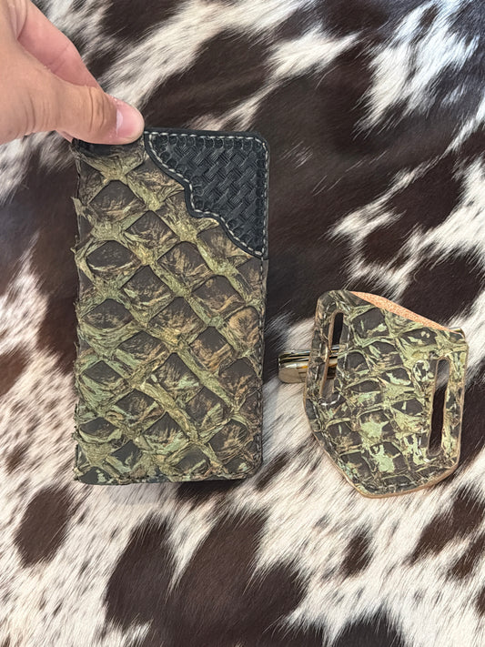 Moss Color Pirarucu Long Wallet and Sheath combo