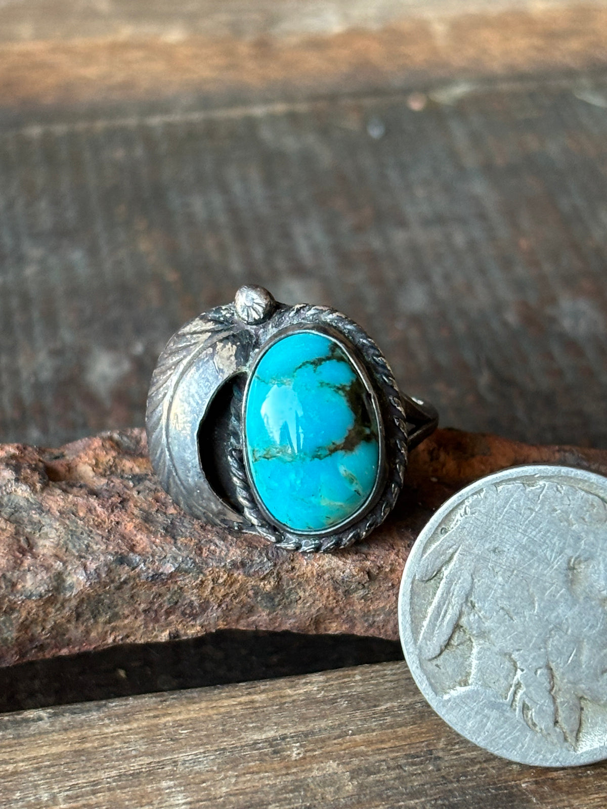 Vintage Vibrant Blue Turquoise & Sterling Silver Native Handmade Ring Sz 6 1/4
