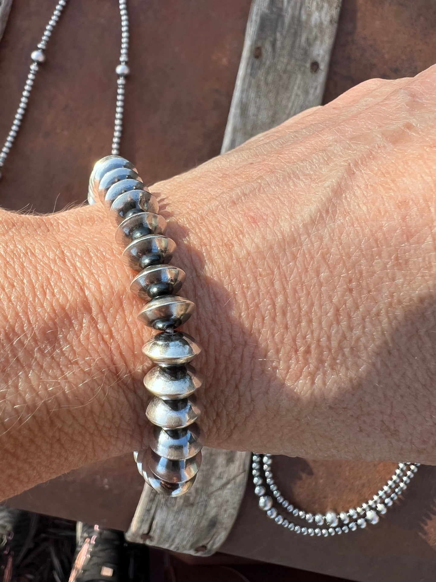 Sterling Silver 8mm Saucer Bead Stretch Bracelet Sz 6-7”