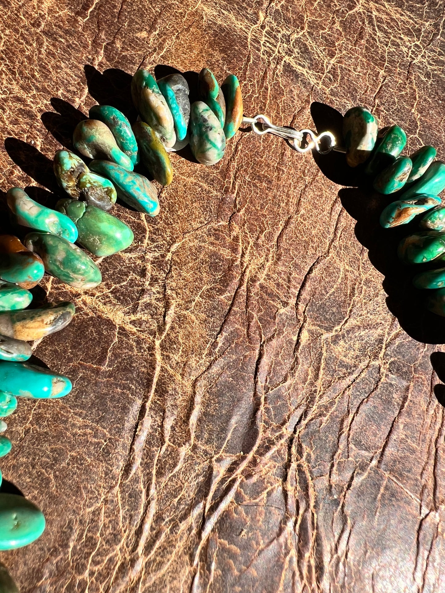 Fox Turquoise Tab Bead Necklace 17”