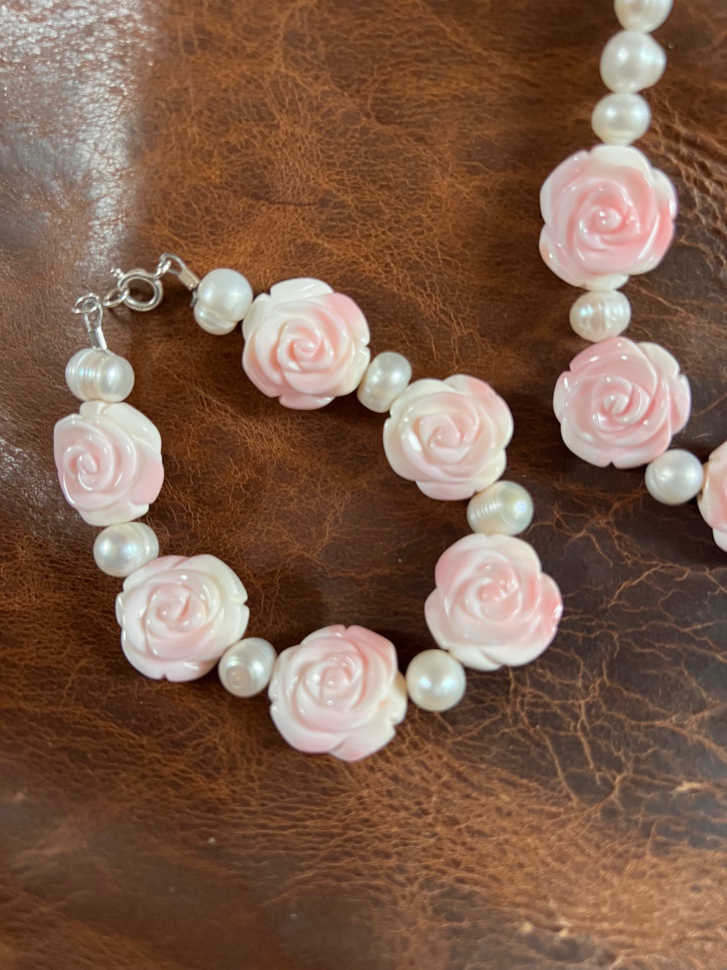 Pink Conch Shell Carved Rose & Natural Freshwater Pearl Necklace, Bracelet & Earrings Set