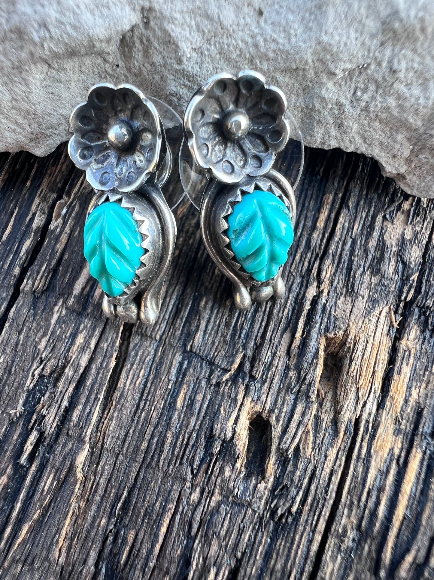 Vintage Native American Handmade Dainty Sterling & Carved Turquoise Post Earrings 3/4”