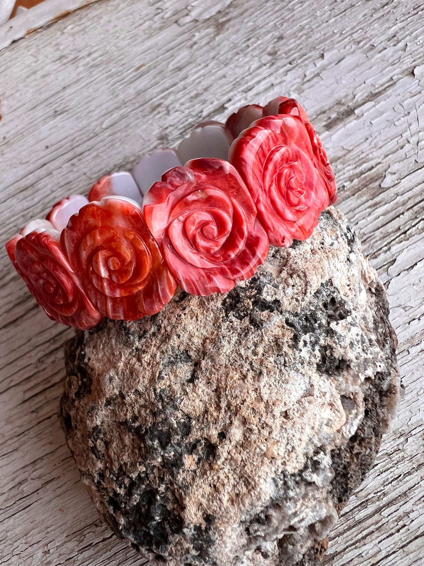 Red Spiny Oyster Carved Rose Stretch Bracelet Sz 6.5”