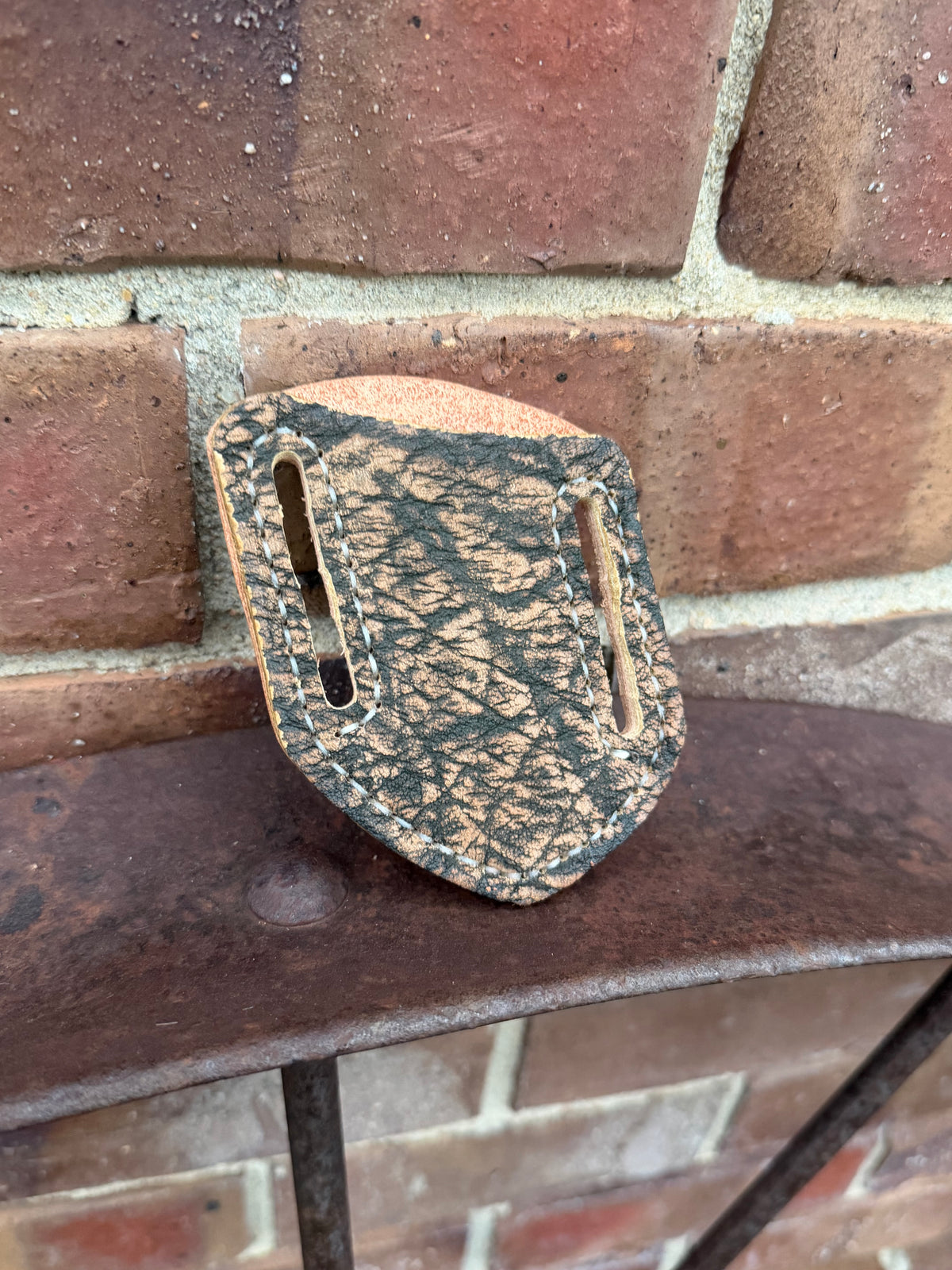 Black/Tan Elephant sheath