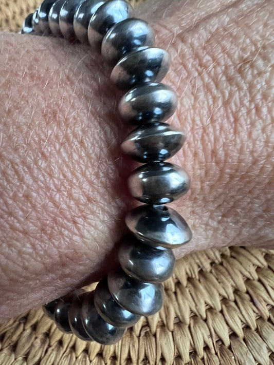 Navajo Pearl (Saucer & Rondelle 8mm) Bead Stretch Bracelet Sz 6-7