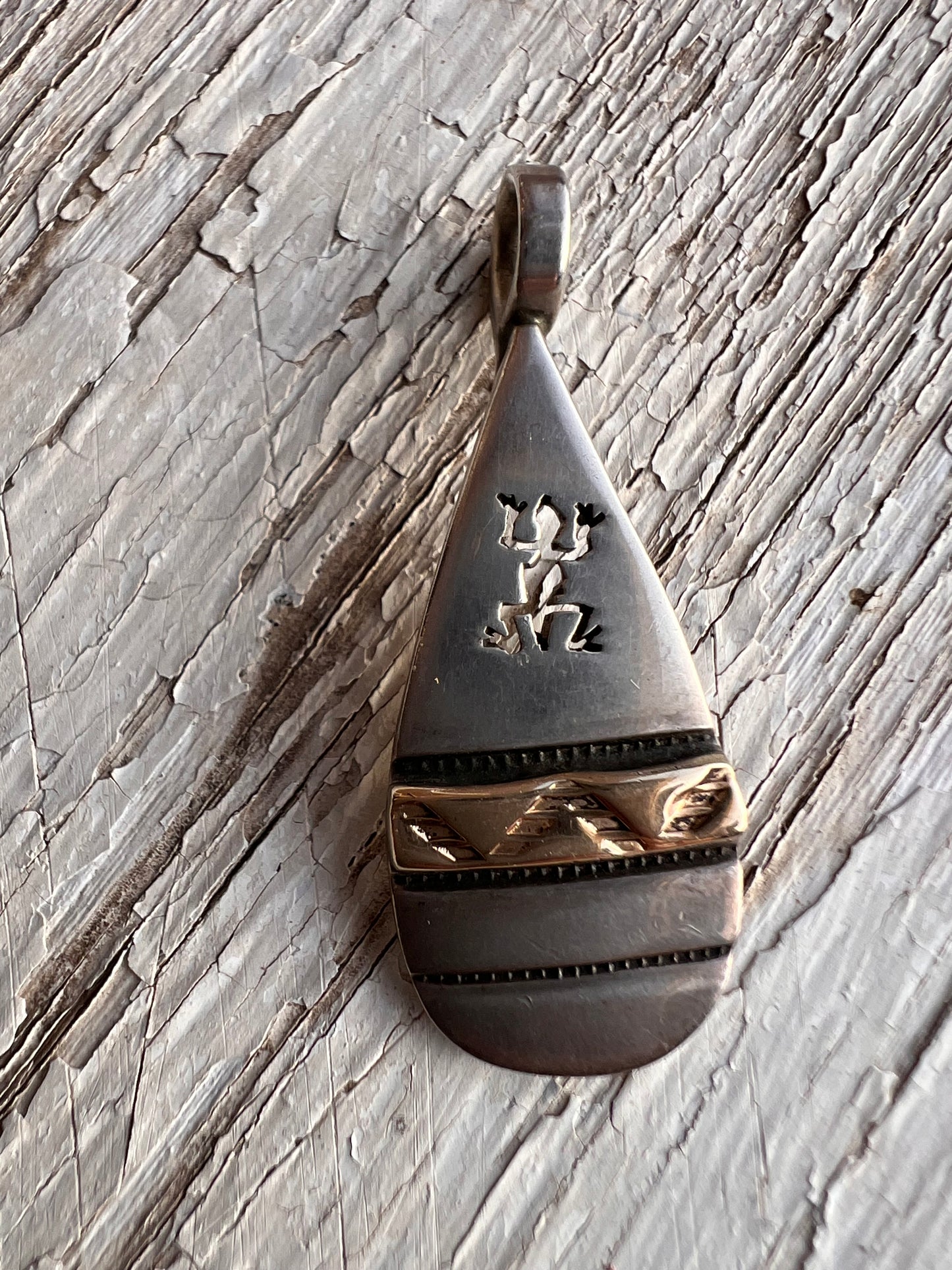 Jc Case & Co .925 Sterling Silver/14k Gold Lizard Cutout Southwestern Pendant