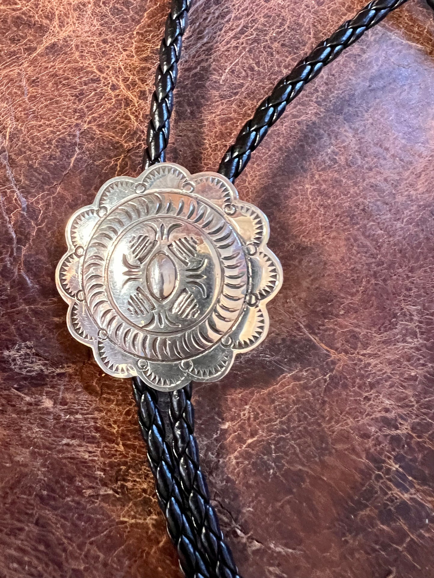 Navajo Handmade by Bertha Begay Scalloped Stamped Sterling Concho Bolo Necklace